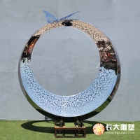 不锈钢圆环抽像雕塑